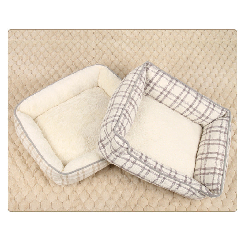 Gemütliches Plaid Hundebett