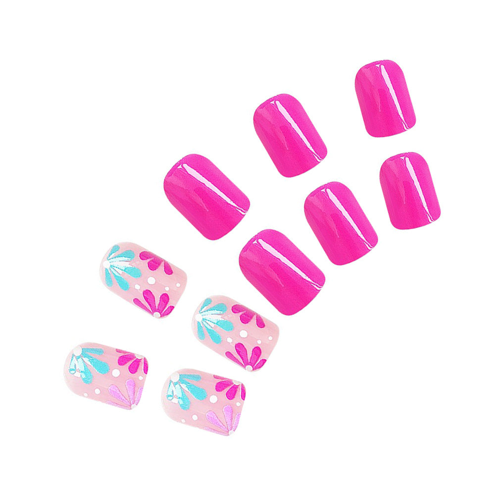 Künstlerisches Florales Gel-Nageldesign Brehn
