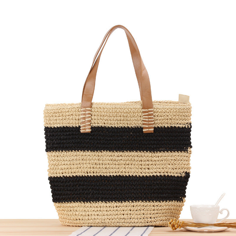 Weitläufige Strohtasche mit Eleganten Ledergriffen Brehn