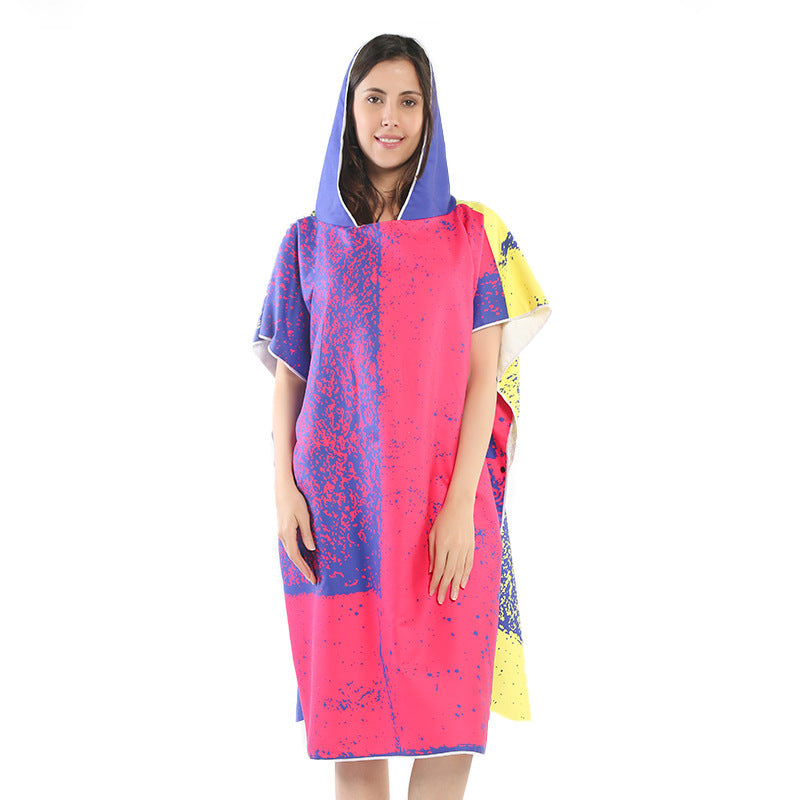 Strandkleid mit tropischem Druck Brehn