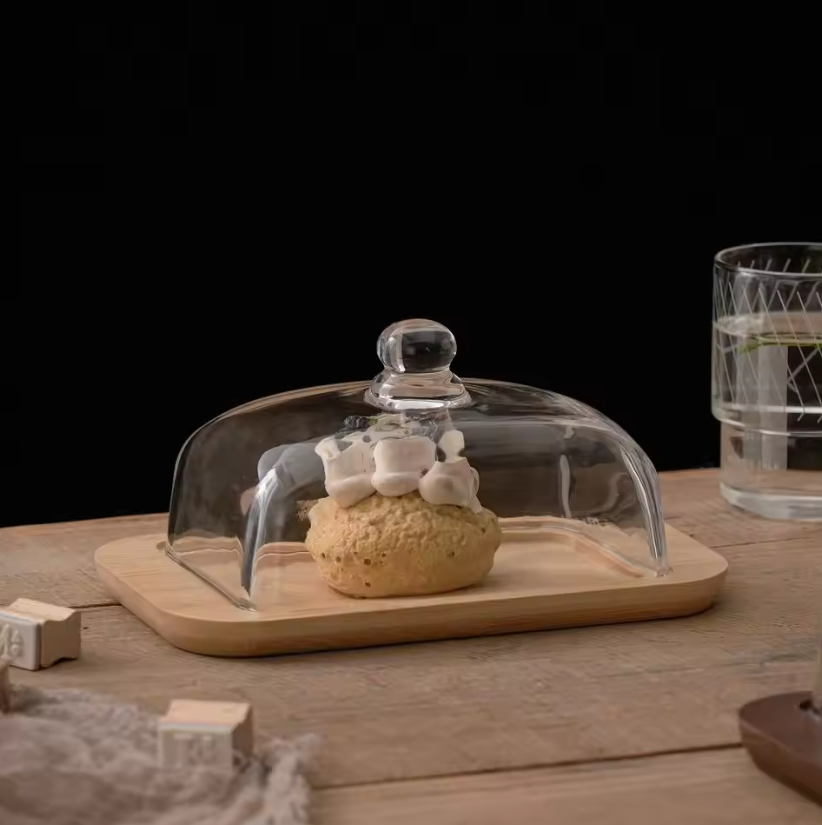 ButterVault Butterdose mit Glasdeckel und Holzbasis | Brehn