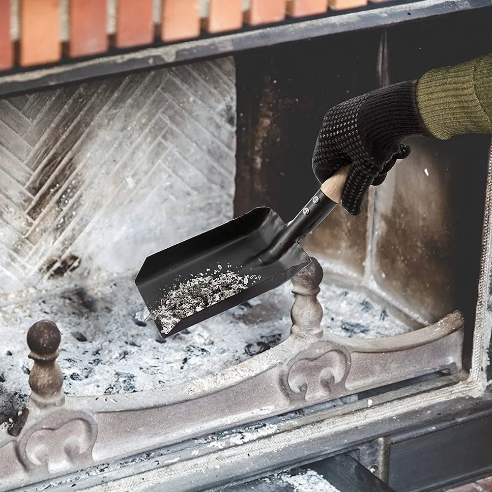 HeatPro Kaminschaufel | Robustes Eisen mit Holzgriff | Für Backofen & Grill
