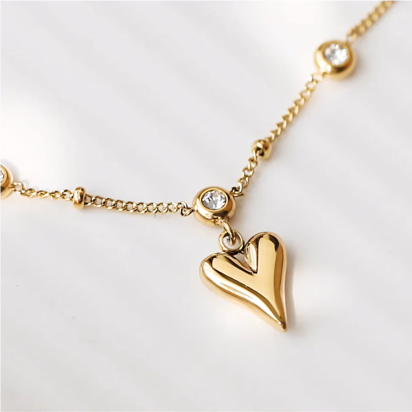 Brehn | Zarte romantische Herz-Diamant-Fußkette