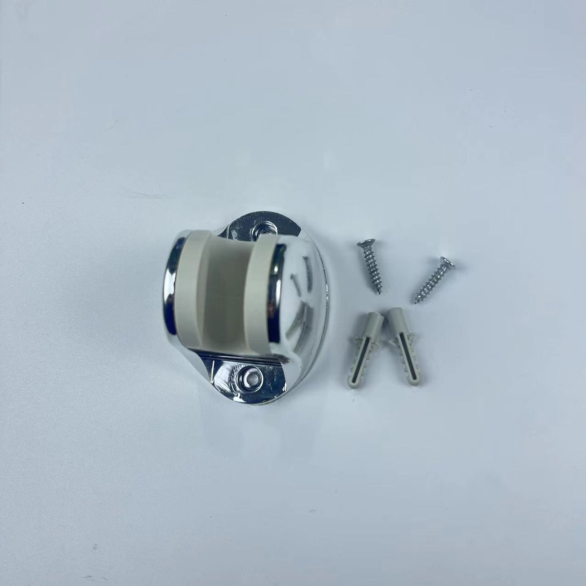 Handbrause mit 3 Strahlarten und Stopp-Funktion