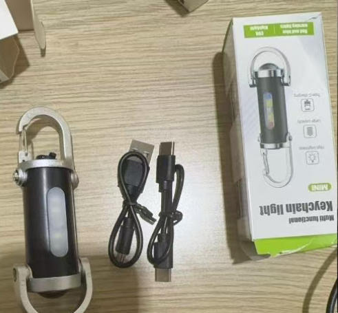 Mini-Taschenlampe mit Schlüsselanhänger, LED