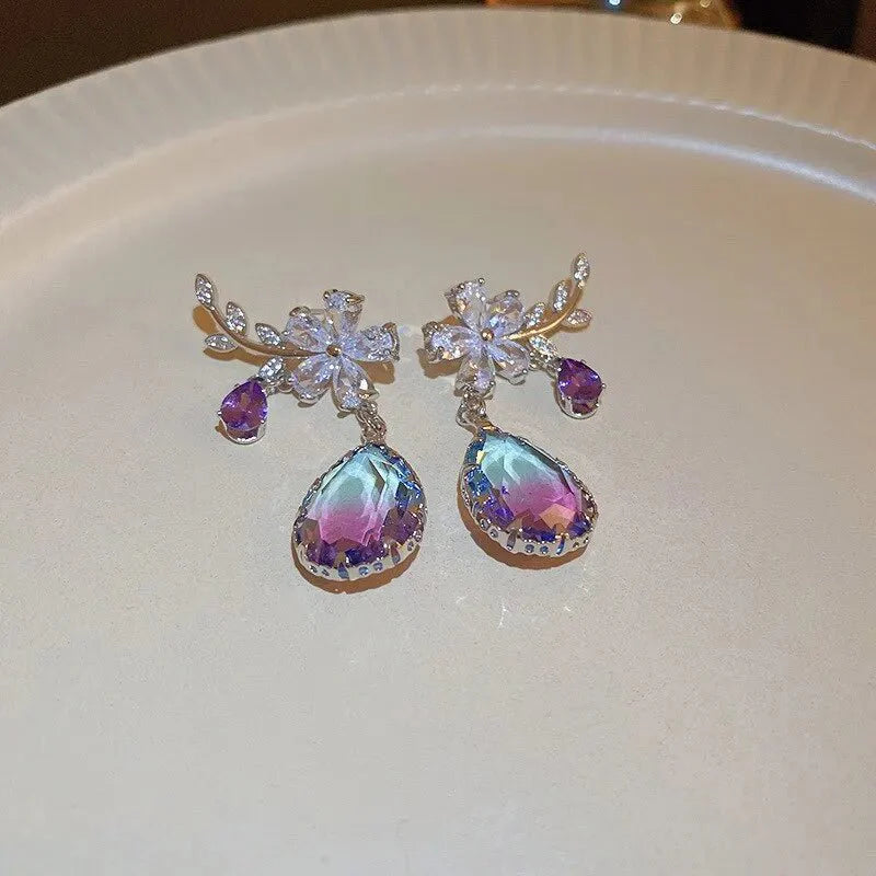 Brehn | Florale Amethyst-Wassertropfen-Ohrringe