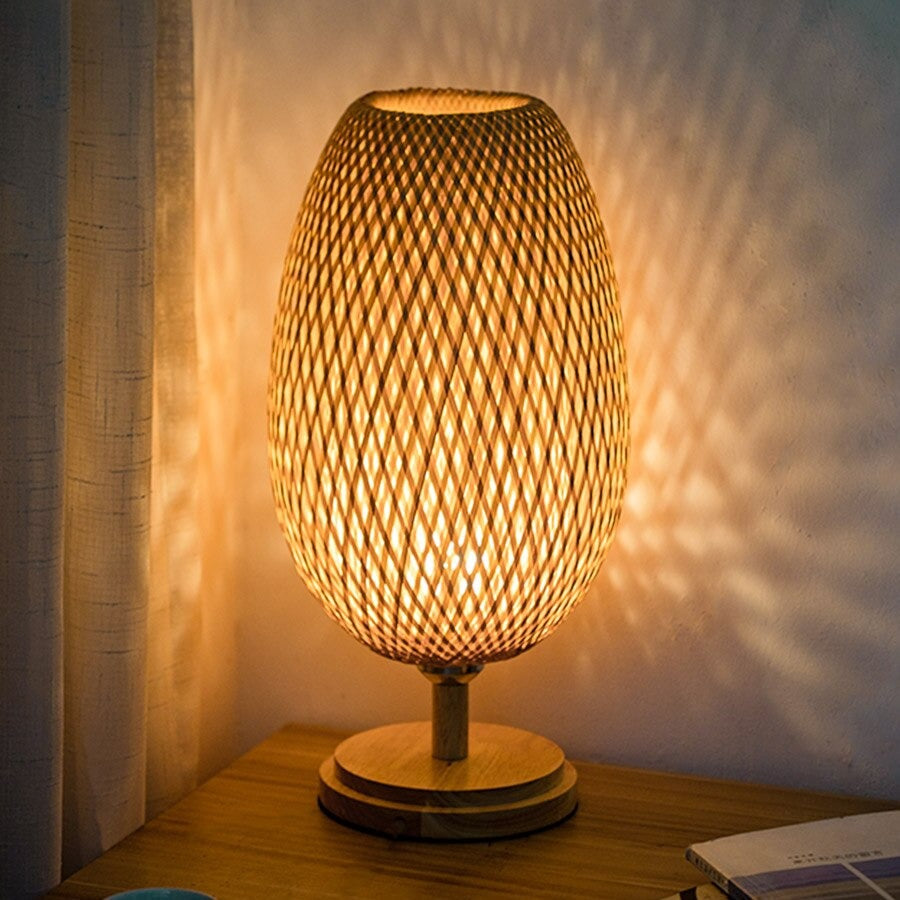 Woven Bamboo Nachttischlampe im Vintage-Retro-Stil | Brehn