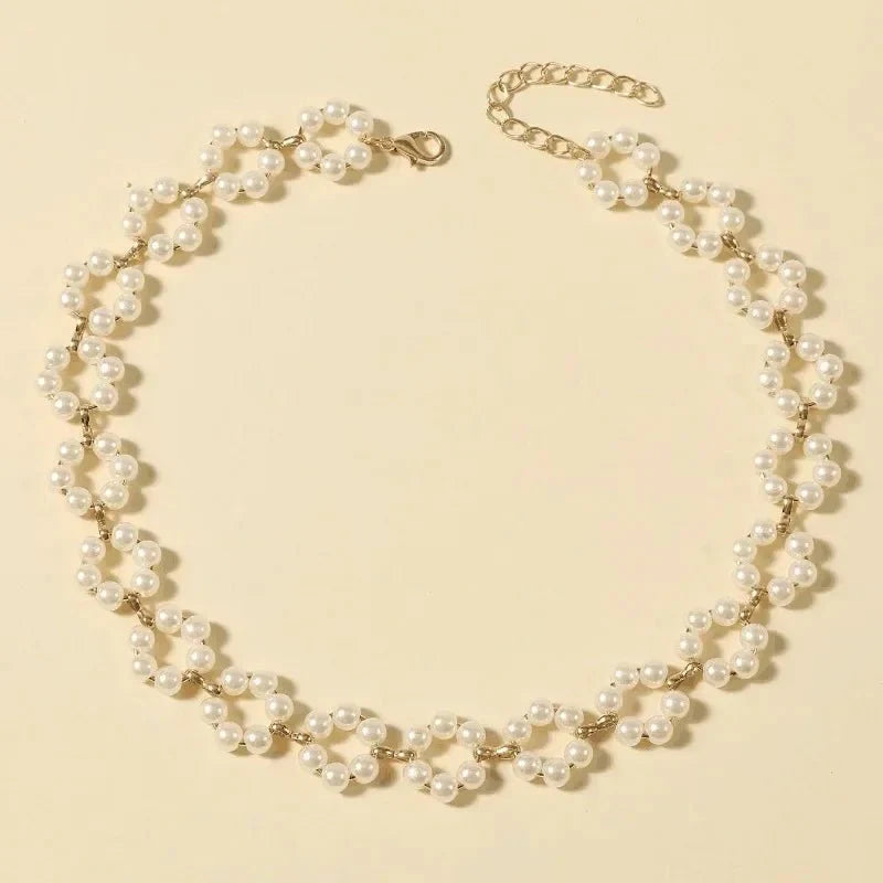 Brehn | Perlen Blumen Gänseblümchen Choker Halskette