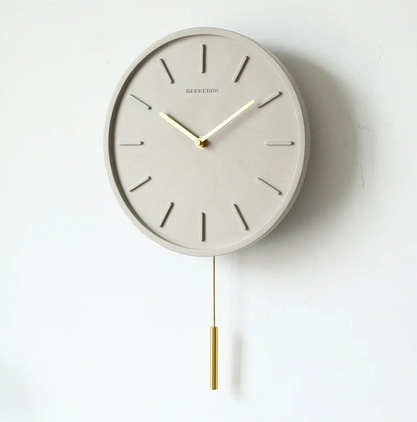 Nordische Zementwanduhr mit Metallpendel | Minimalistische skandinavische Uhr für modernes Interieur