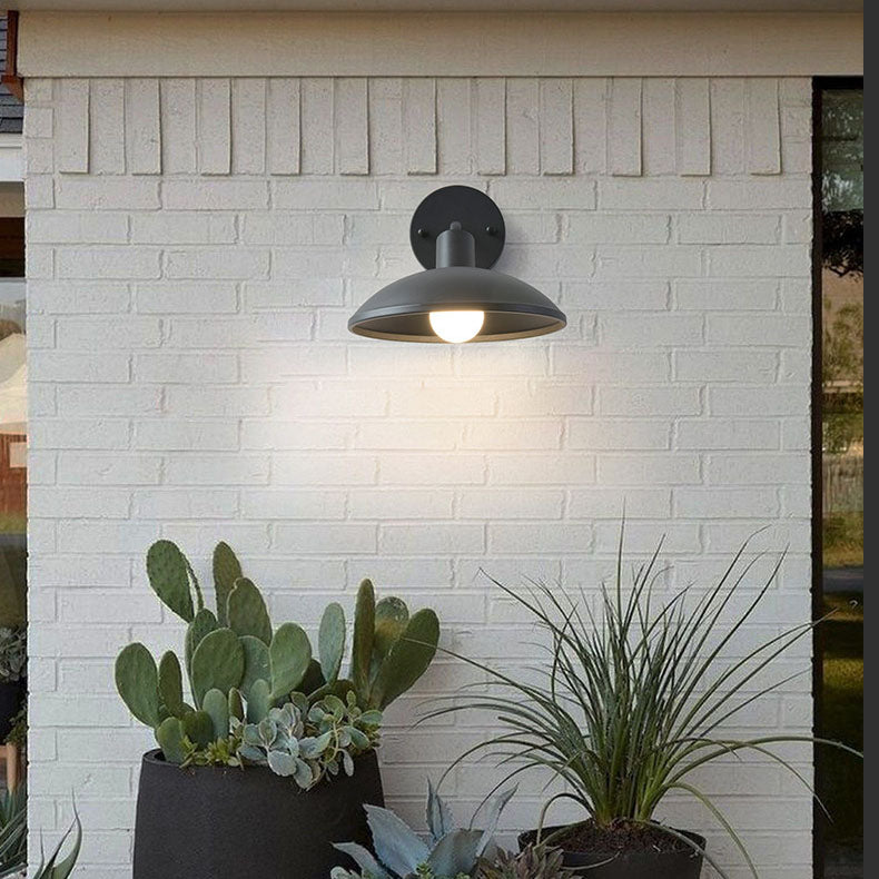 Moderne Minimalistische Wasserdichte Runde Eisen 1-Lampe Wand Sconce Lampe Für Außenpatio | Brehn