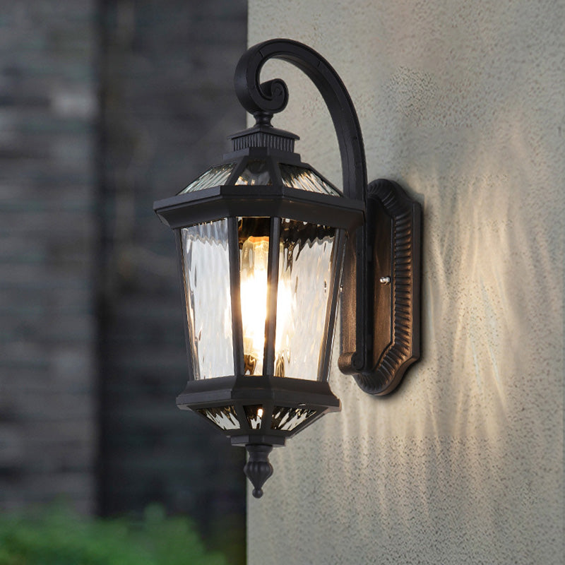 Traditionelle europäische wasserdichte Aluminium-Glas-Oktagon-Zylinder 1-Licht-Wandlampe für den Garten | Brehn