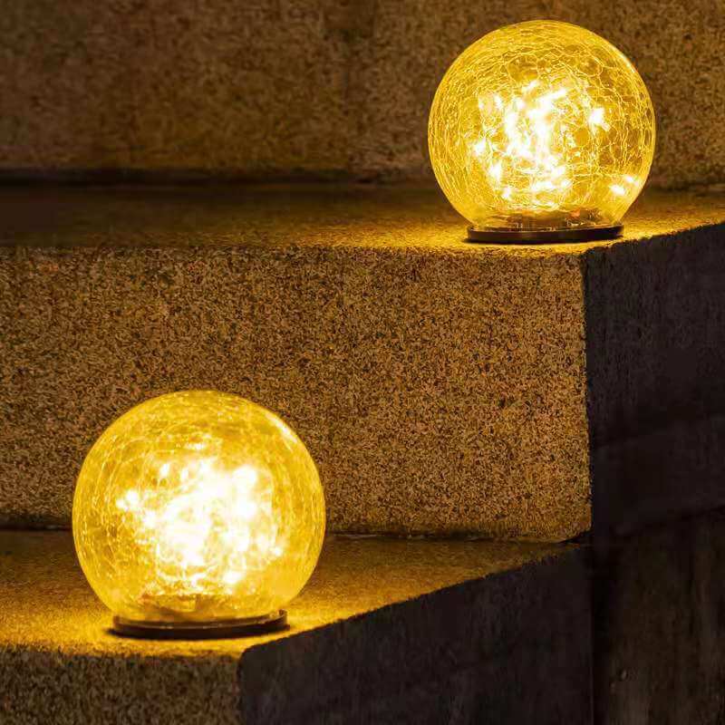 LED-Außenbeleuchtung mit Glasbodendekoration