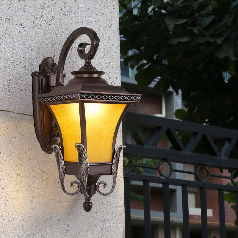 Europäisches Vintage Outdoor Quadrat Käfig Aluminium Glas 1-Licht Wandlampe | Brehn