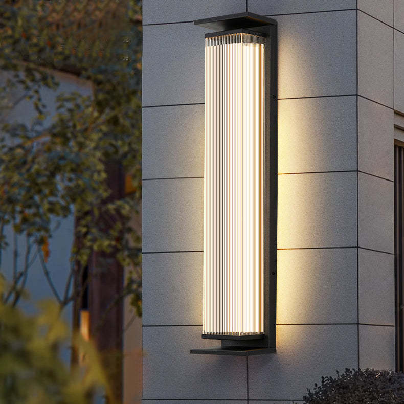 Modern minimalist wasserdichte rechteckige Edelstahl-Acryl-LED-Wandleuchte für den Außenbereich Patio | Brehn