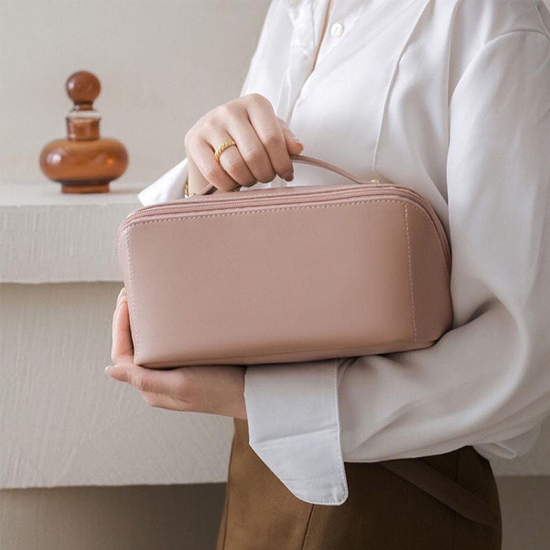 Tragbare Reisekosmetiktasche aus Leder | Brehn