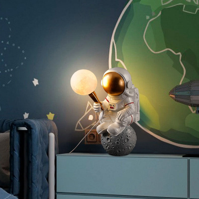 Brehn | CosmoBuddy Astronaut Wandlampe | Kreatives Design | Resin & ABS | LED Schlafzimmerlicht