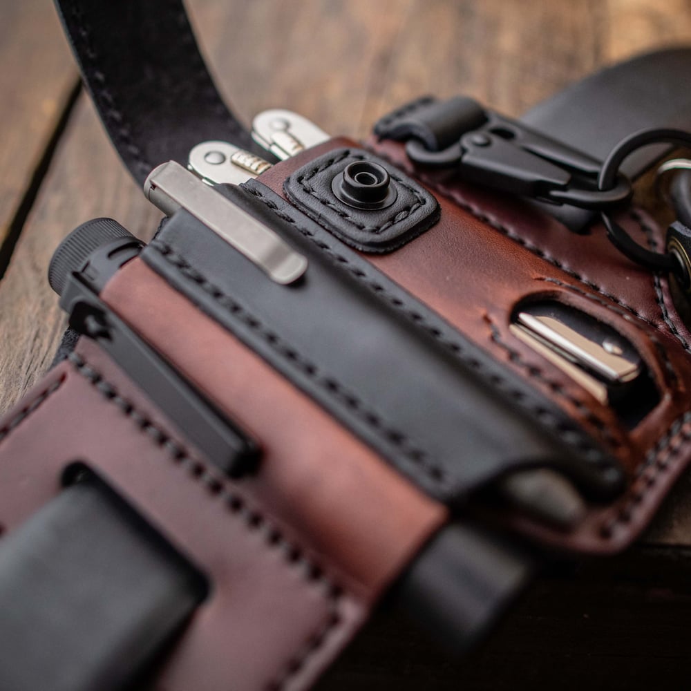 Rindsleder Multitool Gürteltasche — Robuste Halterung für taktische Ausrüstung