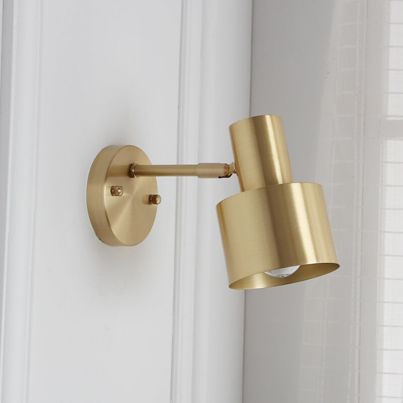 Moderne goldene Wandleuchte – minimalistisches Metalldesign für luxuriöse Interieurs