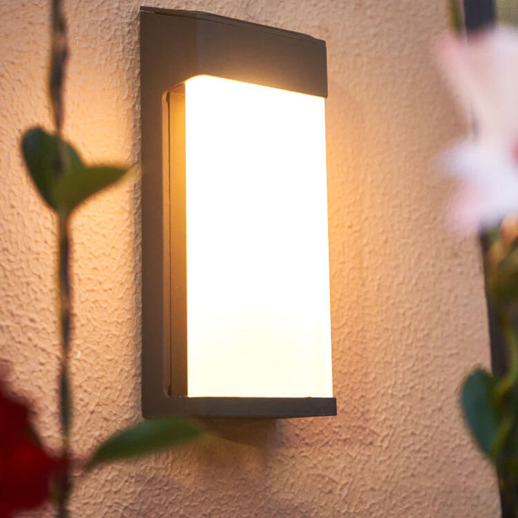 Solar Square LED-Wandleuchte für den Außenbereich, wasserdicht, aus mattiertem Glas