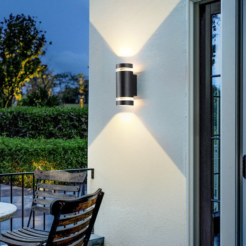 Zeitgenössischer industrieller wasserdichter Aluminiumzylinder LED Auf- und Abwärts leuchtender Spot-Wandleuchte für den Außenbereich Patio | Brehn