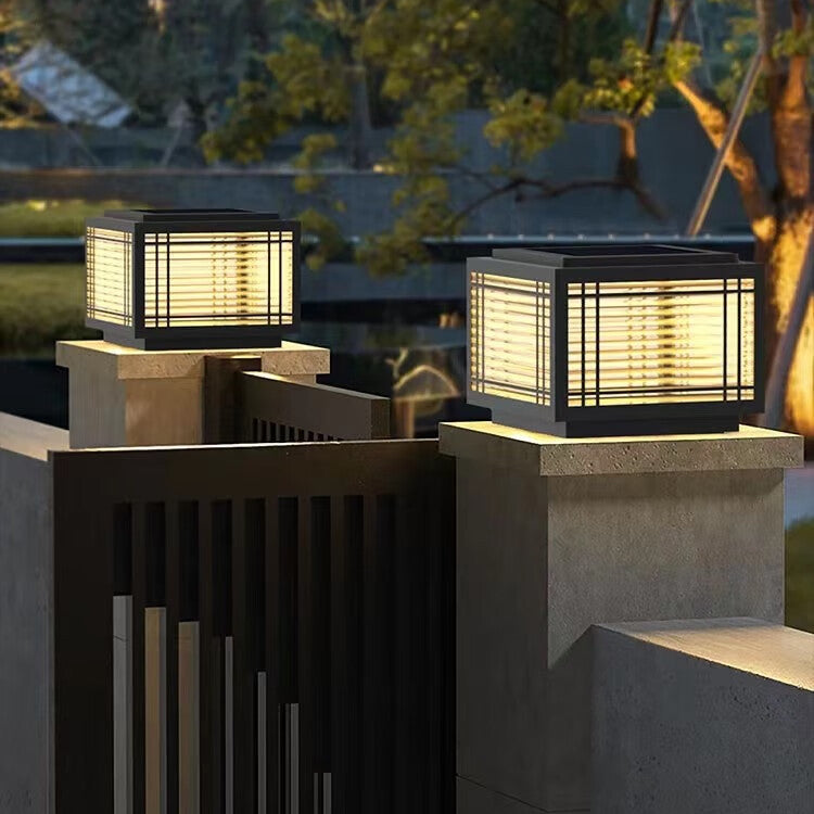 Traditionelle chinesische quadratische Aluminium-Glas 1-Licht Post Kopf Licht für Garten | Brehn