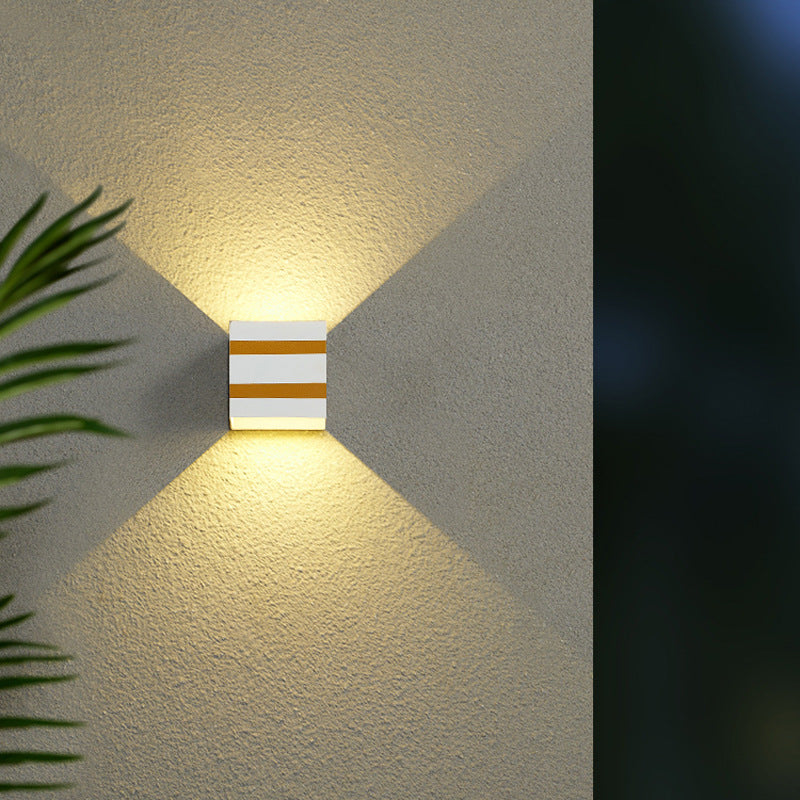 Outdoor Minimalistische Quadratische Würfel Aluminium Wasserdichte LED Wandlampe | Brehn