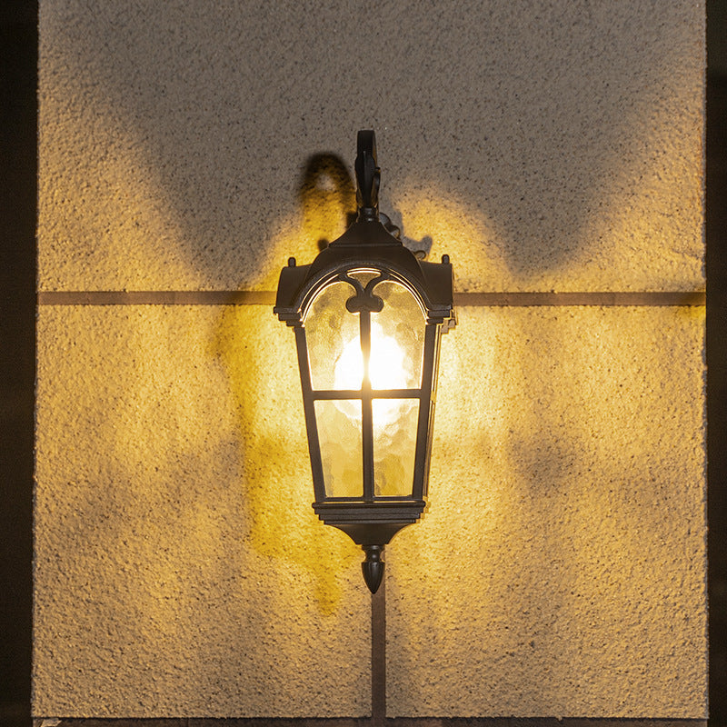 Traditionelle europäische quadratische Fensterform Aluminium Glas 1-Licht Wand sconce Lampe für Außenpatio | Brehn