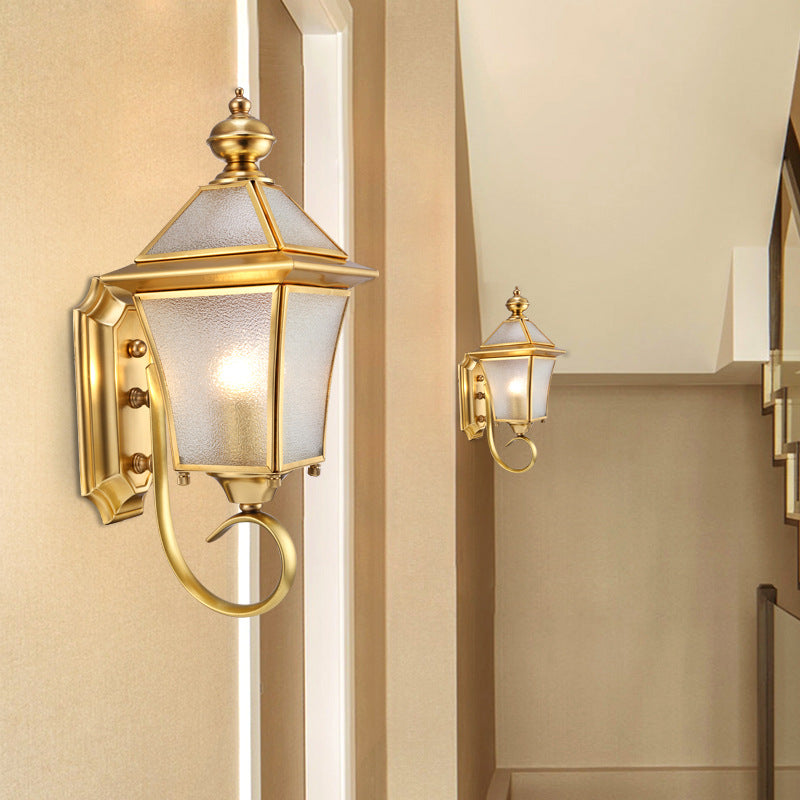 Europäische, moderne Luxus-Wandleuchte für den Außenbereich, viereckig, wasserdicht, aus Messing und Glas, mit einer Lichtquelle