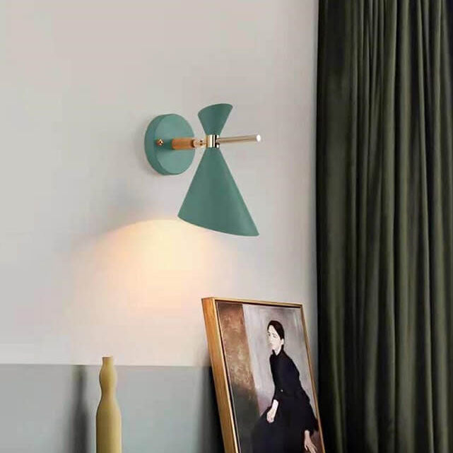 Brehn | NordicElegance Wandleuchte - Minimalistische hornförmige LED-Wandleuchte