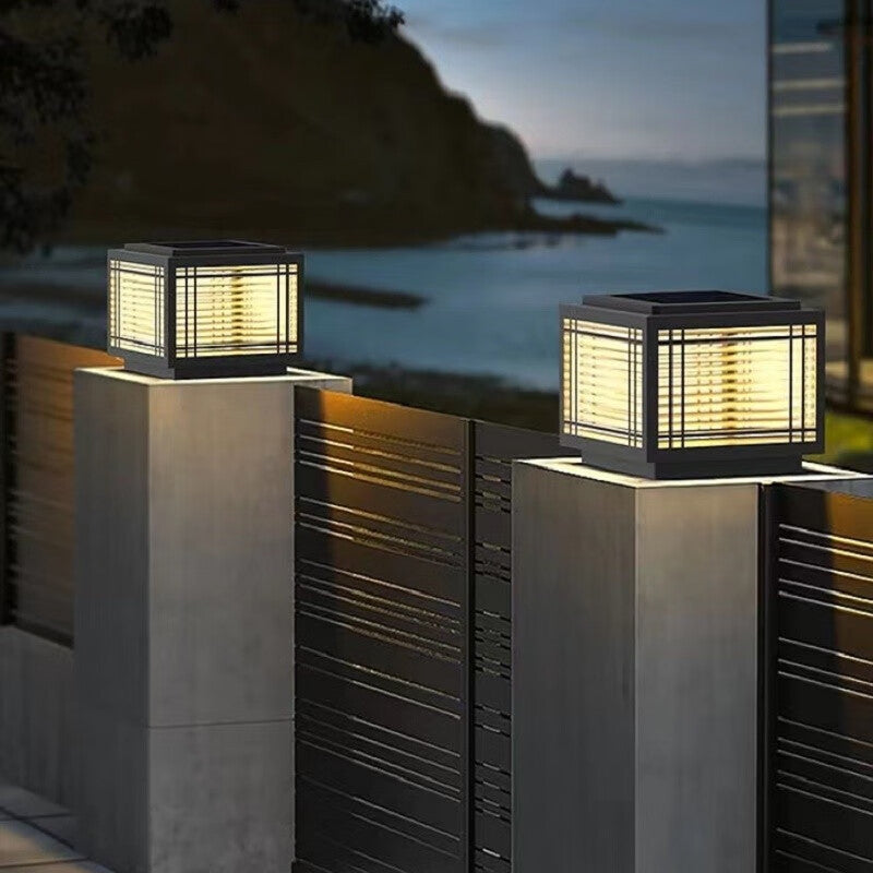 Traditionelle chinesische quadratische Aluminium-Glas 1-Licht Post Kopf Licht für Garten | Brehn
