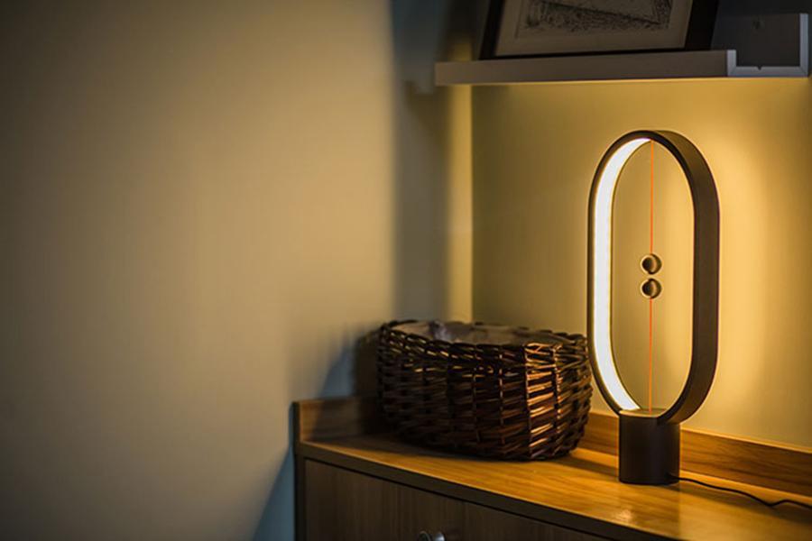 Tao - Moderne Nordische Magnetische Balance LED Lampe | Brehn