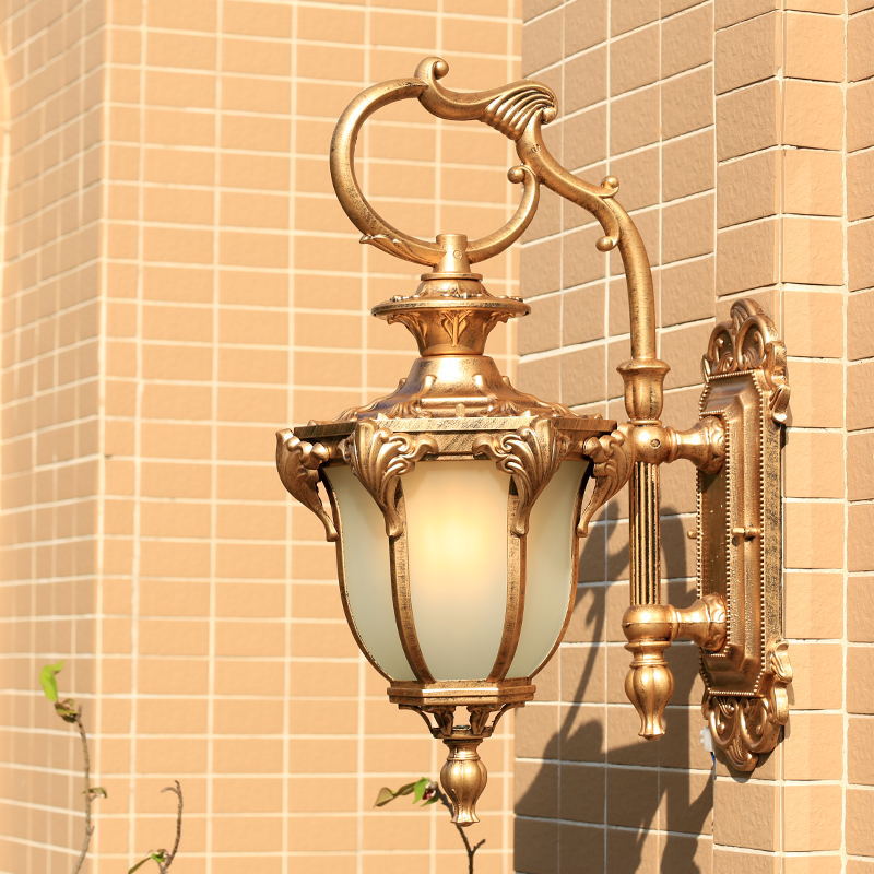 Europäische Retro Aluminium Glas geschnitzte Laterne 1-Licht Außen wasserdichte Wand Sconce Lampe | Brehn