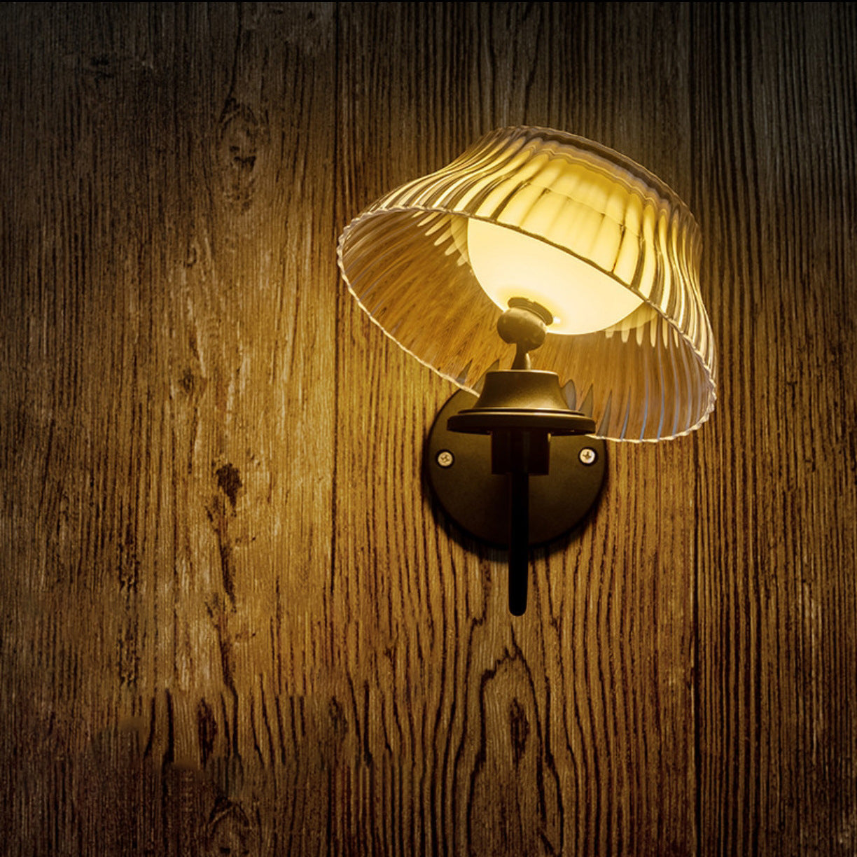 Zeitgenössische Retro Solar Eisenlegierung Kunststoff LED Wasserdichte Wand Sconces Lampe für Außenbereich | Brehn