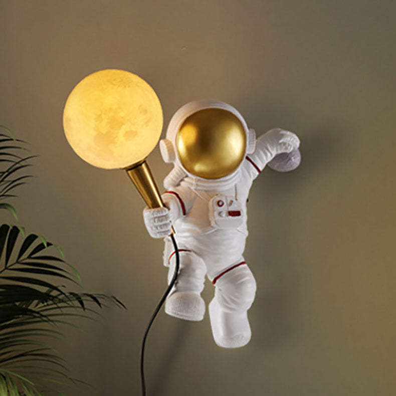 Brehn | CosmoBuddy Astronaut Wandlampe | Kreatives Design | Resin & ABS | LED Schlafzimmerlicht
