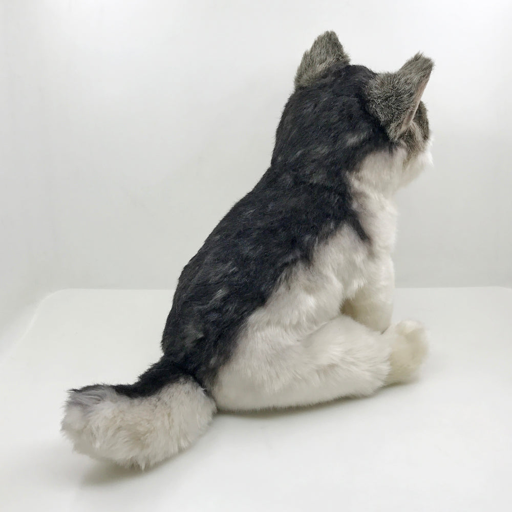 Grauer Wolf Plüschtier