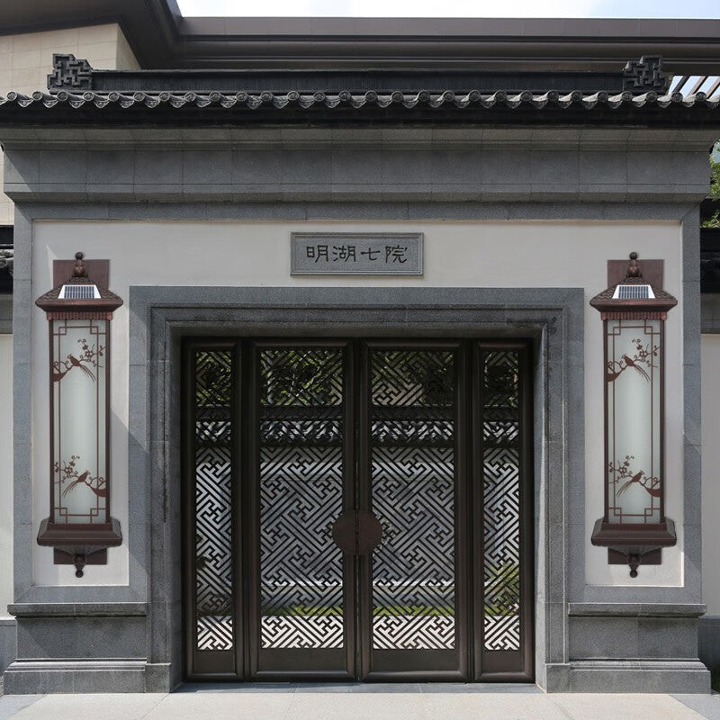 Traditionelle chinesische rechteckige Aluminium-Glas-Solar-LED-Wandleuchte für Garten | Brehn