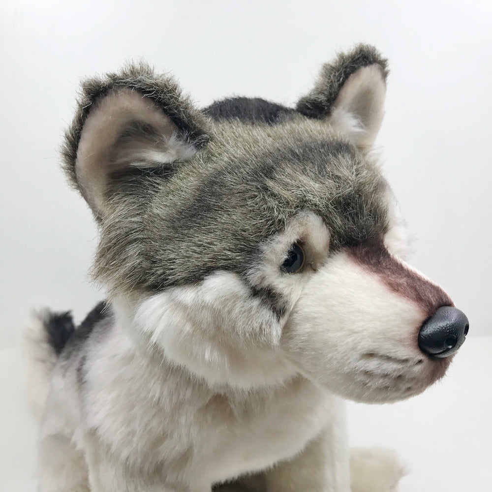 Grauer Wolf Plüschtier