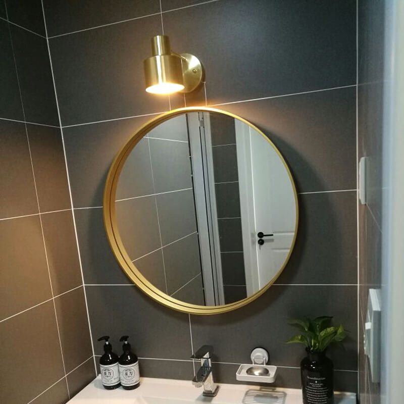 Moderne goldene Wandleuchte – minimalistisches Metalldesign für luxuriöse Interieurs