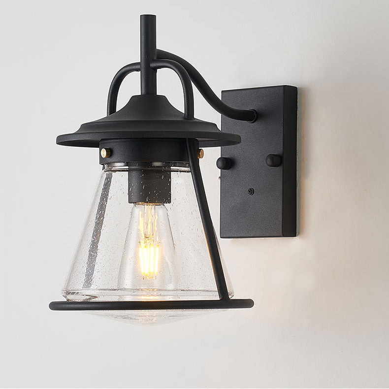 Wasserdichte Glasscone-Schirm 1-Licht Außenwandlampe | Brehn