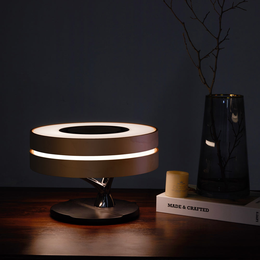 LumeCharge - Minimalistische LED Tischlampe mit kabelloser Ladung | Brehn