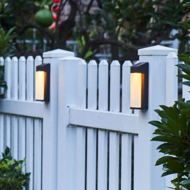 Solar Square LED-Wandleuchte für den Außenbereich, wasserdicht, aus mattiertem Glas