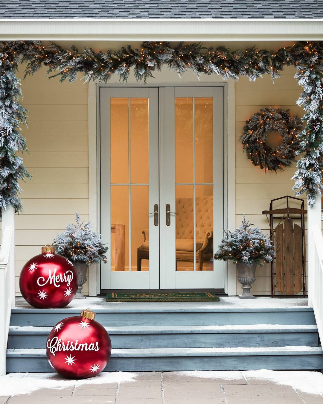 Brehn | Outdoor-Weihnachts-PVC-aufgeblasener dekorierter Ball
