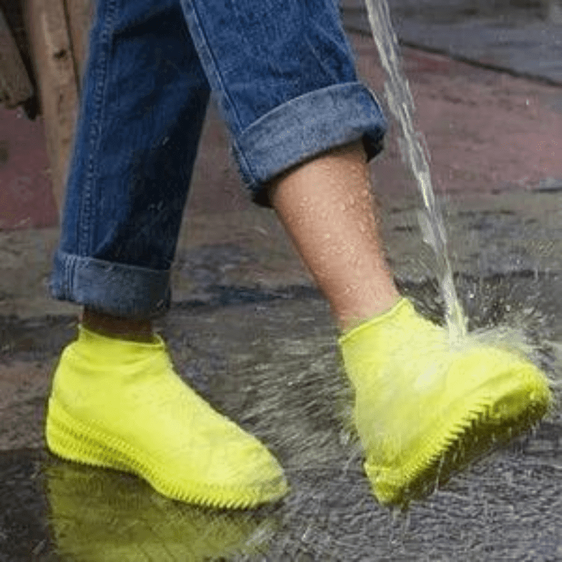 ShoeCover Sag auf Wiedersehen zu nassen Schuhen und Hallo zu trockenen Füßen. | Brehn