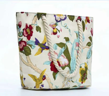 Elegante Strandtasche mit Floralem Stickdesign Brehn