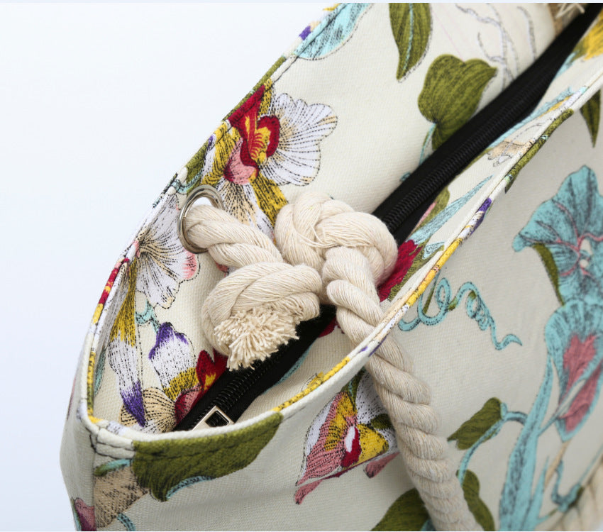 Elegante Strandtasche mit Floralem Stickdesign Brehn