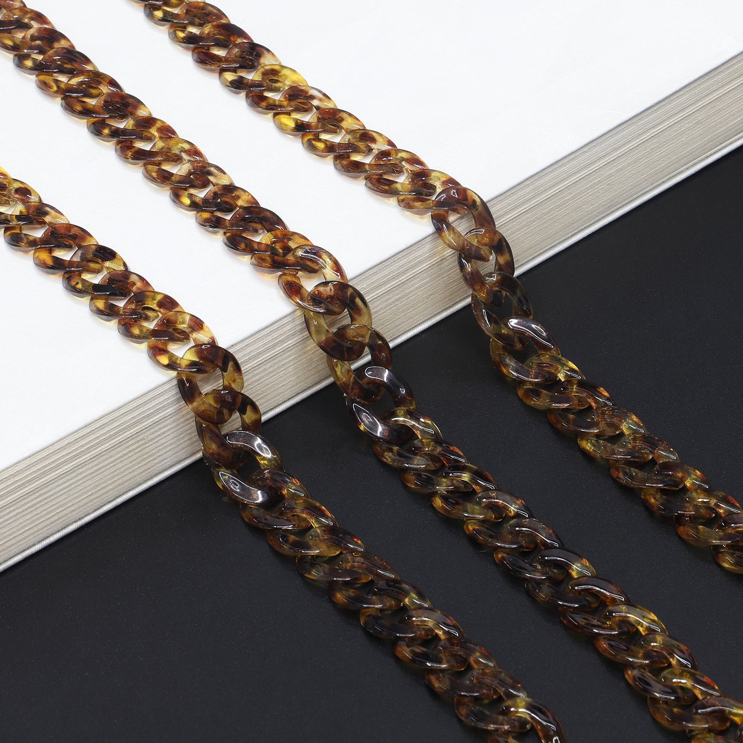 Chunky Harz Brillen Kette Brehn