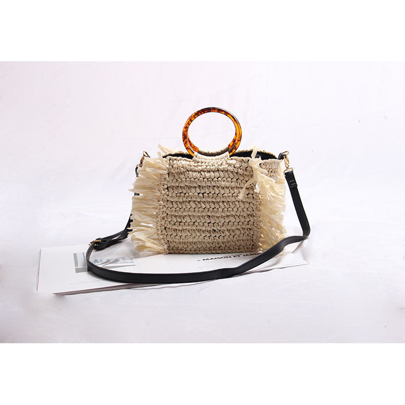 Handgefertigte Bast-Umhängetasche mit Fransigen Akzenten Brehn