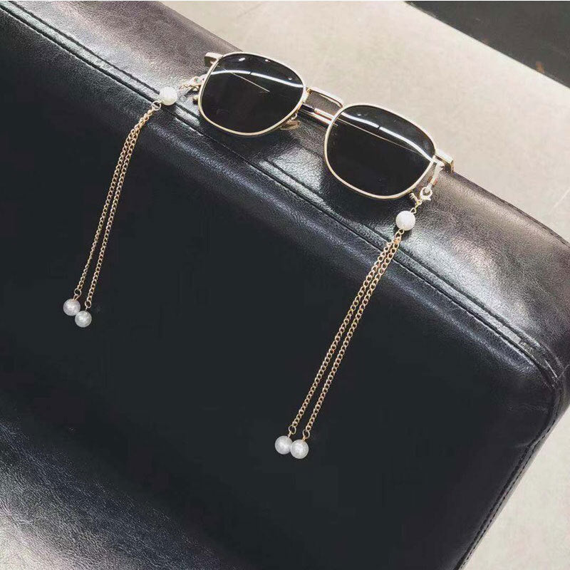 Elegante Triple-Strang Perlen Brillen Kette Brehn