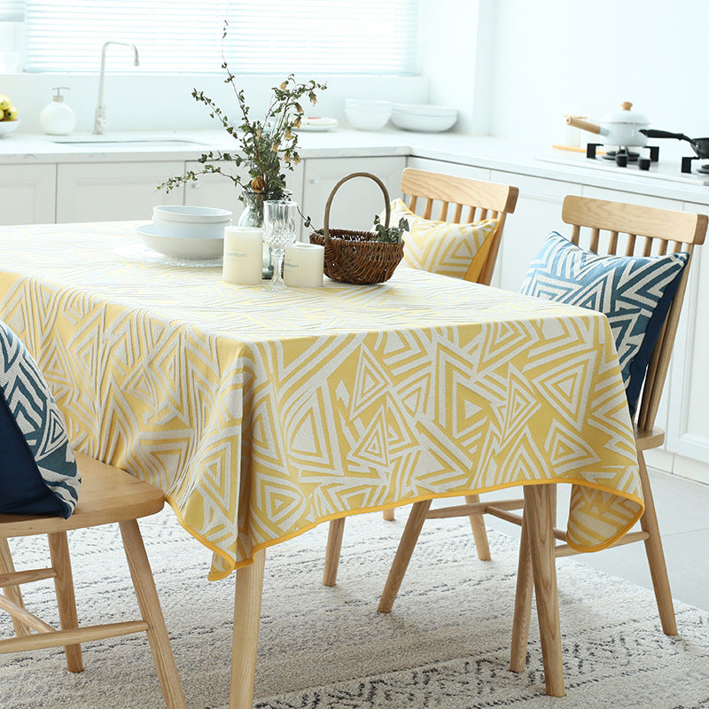 Gewebte Jacquard-Tischdecke aus Baumwollmix mit geometrischem Dreiecks-Design Brehn