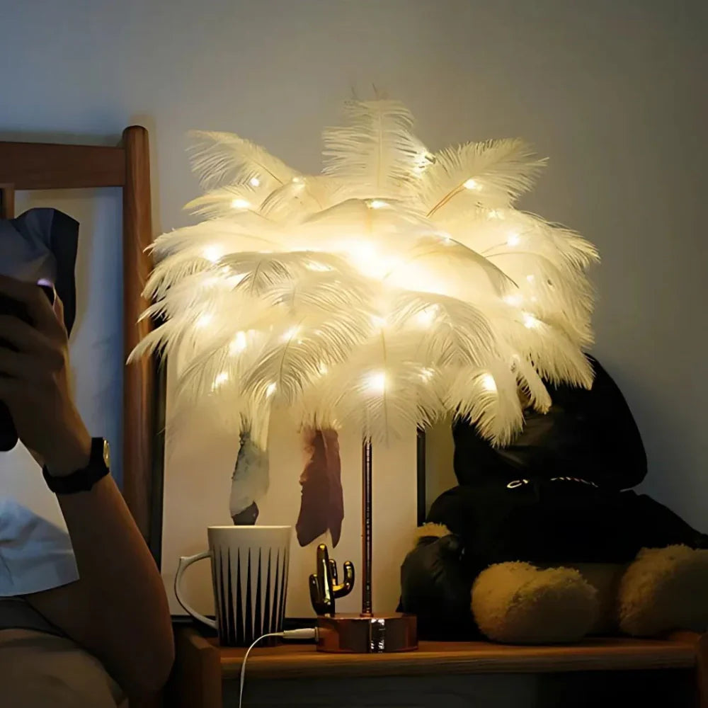 Atmosphärische Feder-Palmenbaum-Lampe - LumaPalm | Brehn